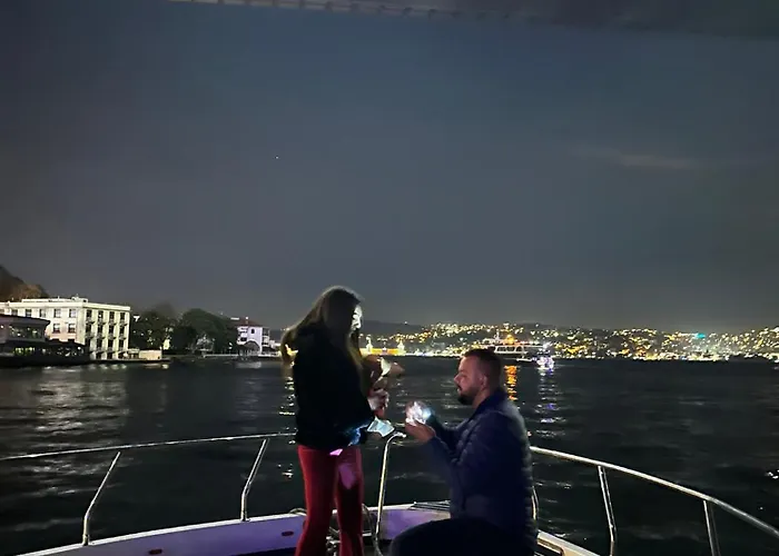 船上ホテル Private Luxury Bosphorus Yacht 2 Continents Experience