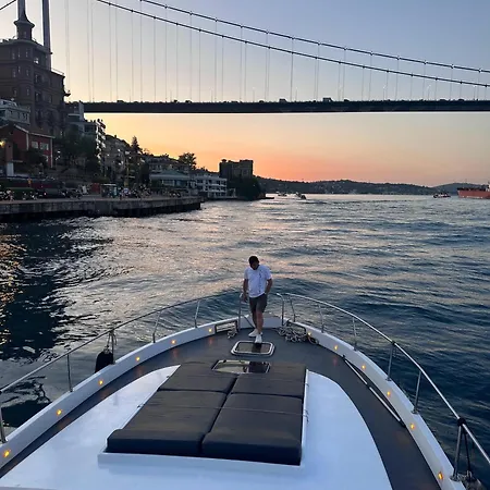 Private Luxury Bosphorus Yacht 2 Continents Experience *