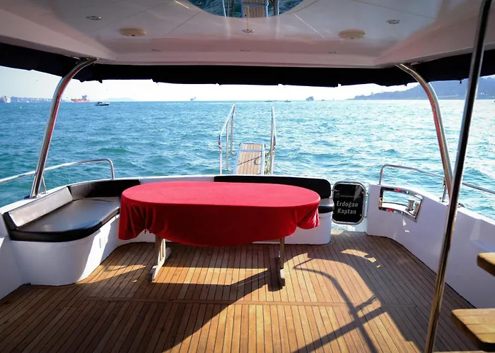 Private Luxury Bosphorus Yacht 2 Continents Experience Botel *